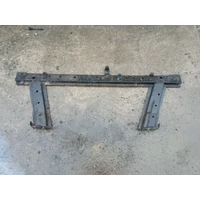 Renault Clio III / Modus (bontott) alsó kereszttartó (első)