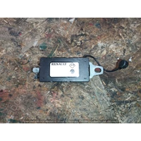 Renault Laguna III / Megane III Antenna erősítő elektronika