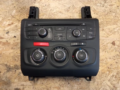Citroen C4 II Kezelőpanel