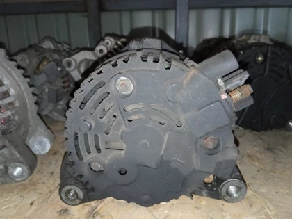 Citroen / Peugeot 1.4i / 1.6i / 1.9D Valeo CL7 Generátor