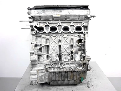 Citroen / Peugeot 1.8 16v Motor (fűzött blokk hengerfejjel)