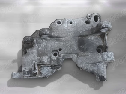 Citroen / Peugeot 1.4 / 1.6 16v Generátor / Szervószivattyú tartóbak