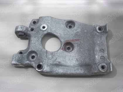 Citroen / Peugeot 1.4 / 1.6 HDI Klímakompresszor tartóbak