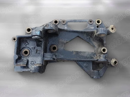 Citroen / Peugeot 1.8 - 2.2 16v Generátor / Szervószivattyú tartóbak