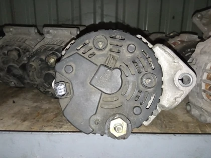 Renault 1.9 DTI Valeo 120A Generátor