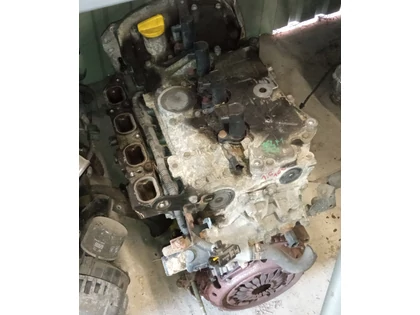 Renault 1.6 16v Motor (fűzött blokk hengerfejjel)