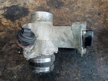 Renault 2.2 DCI EATON Fojtószelep