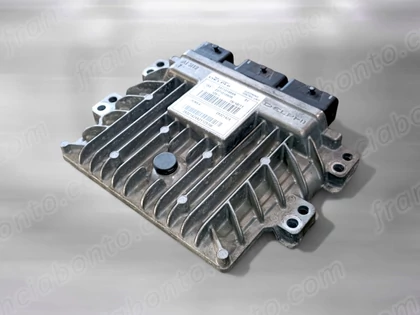 Renault 1.5 DCI DELPHI DCM3.4 Motorvezérlő