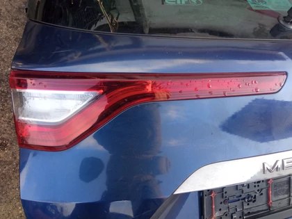 Renault Megane IV Grandtour Bal hátsó belső lámpa