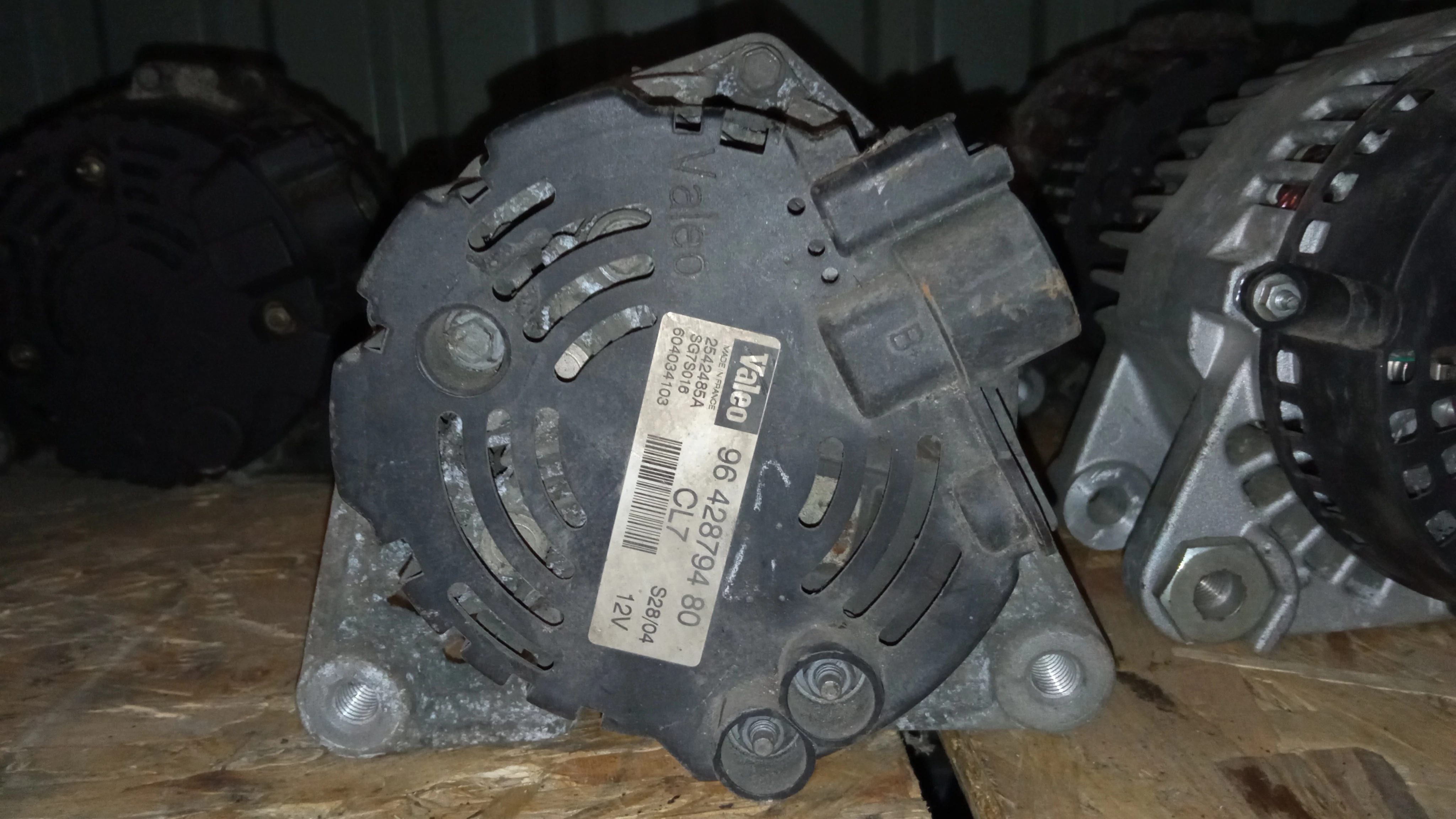 Citroen / Peugeot 1.1 - 1.6 8v / 16v Valeo CL7 Generátor