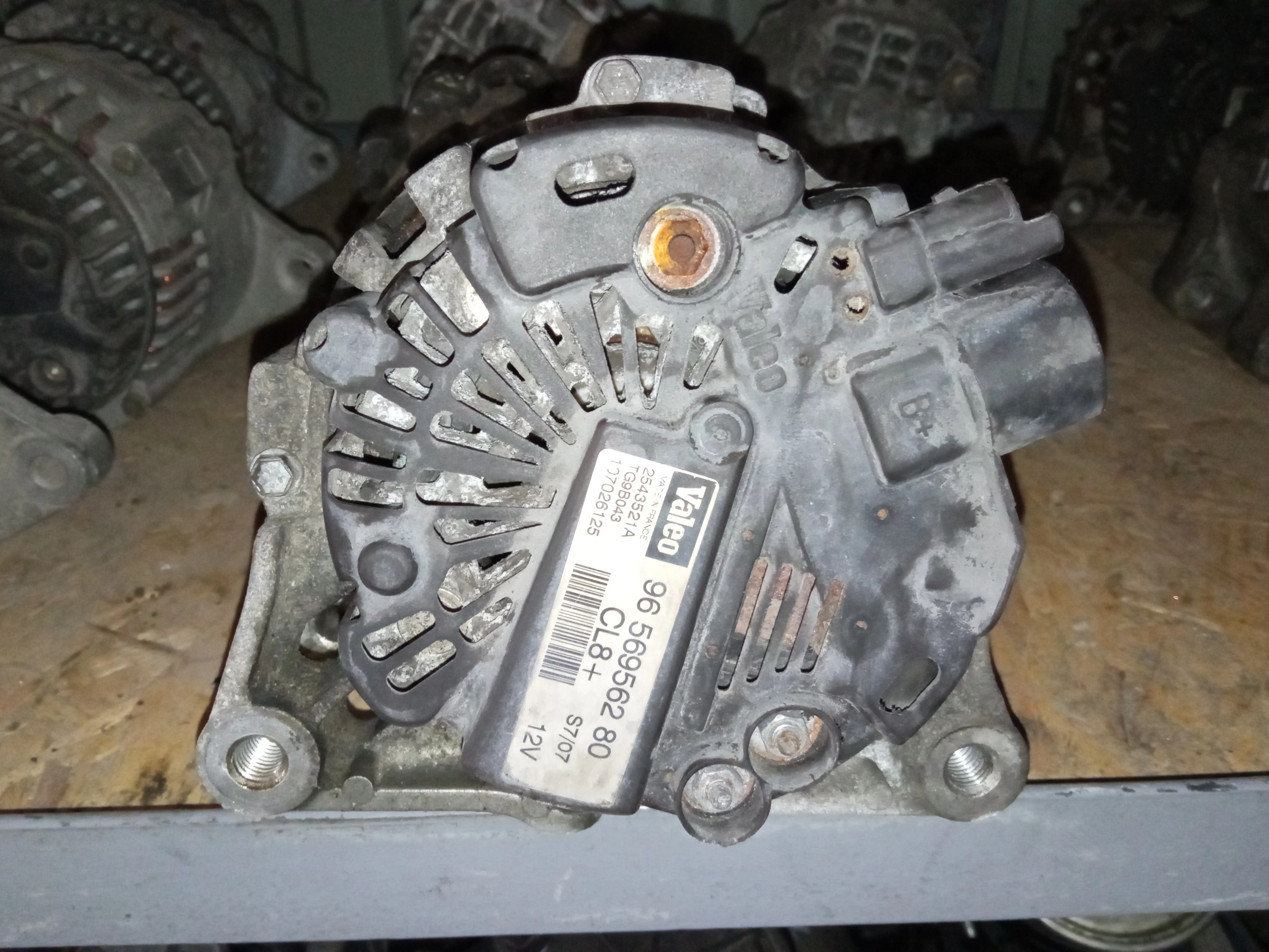 Citroen / Peugeot 1.4 / 1.6 16v Valeo CL8+ Generátor
