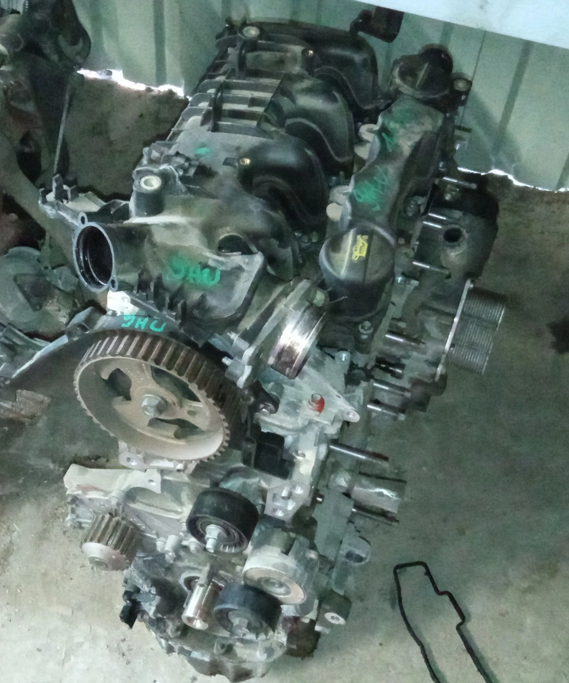 Citroen / Peugeot 1.6 HDI Motor (fűzött blokk hengerfejjel)