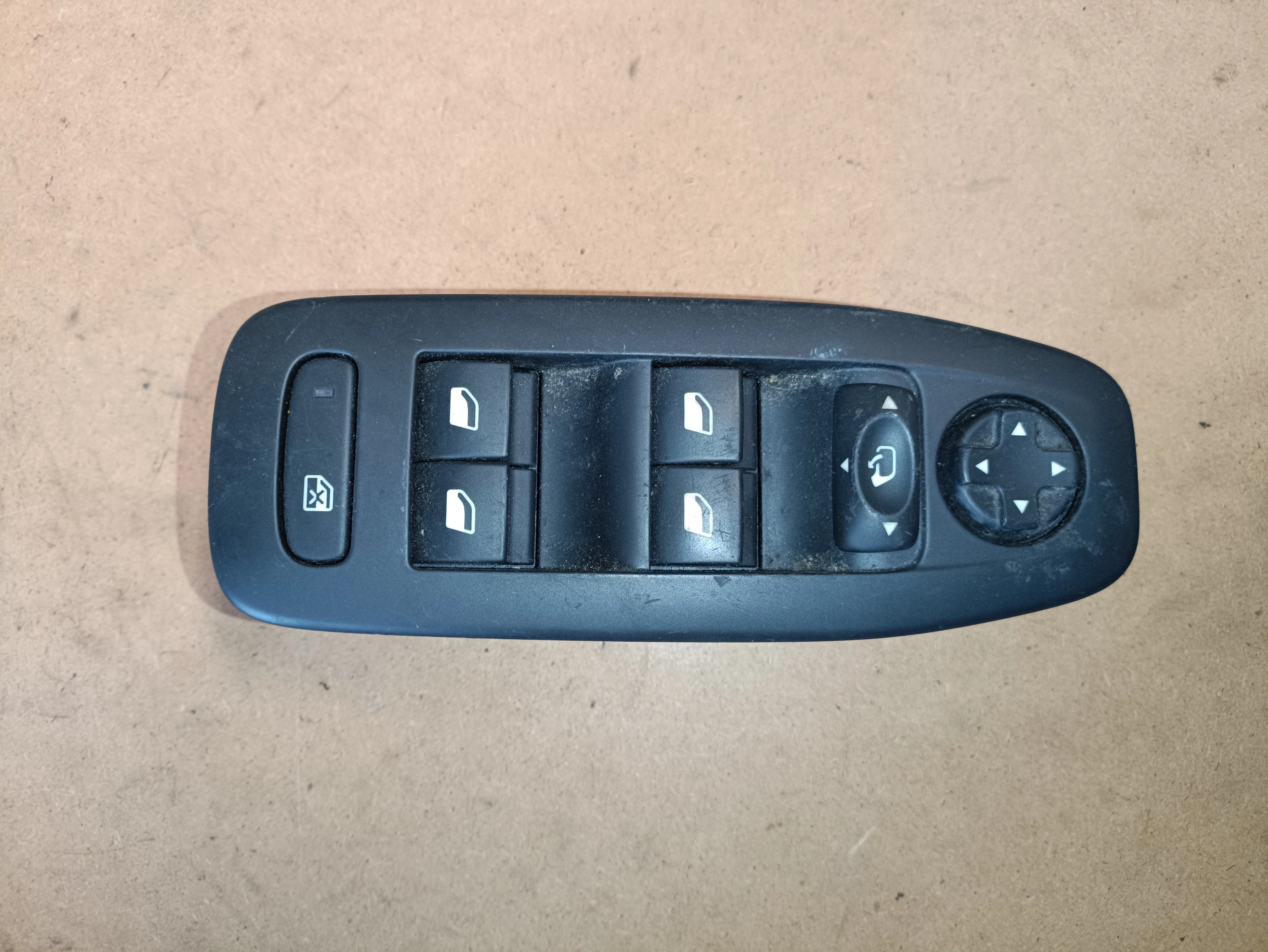 Peugeot 208 I / 2008 I BITRON Ablakemelő kapcsoló (négyes)