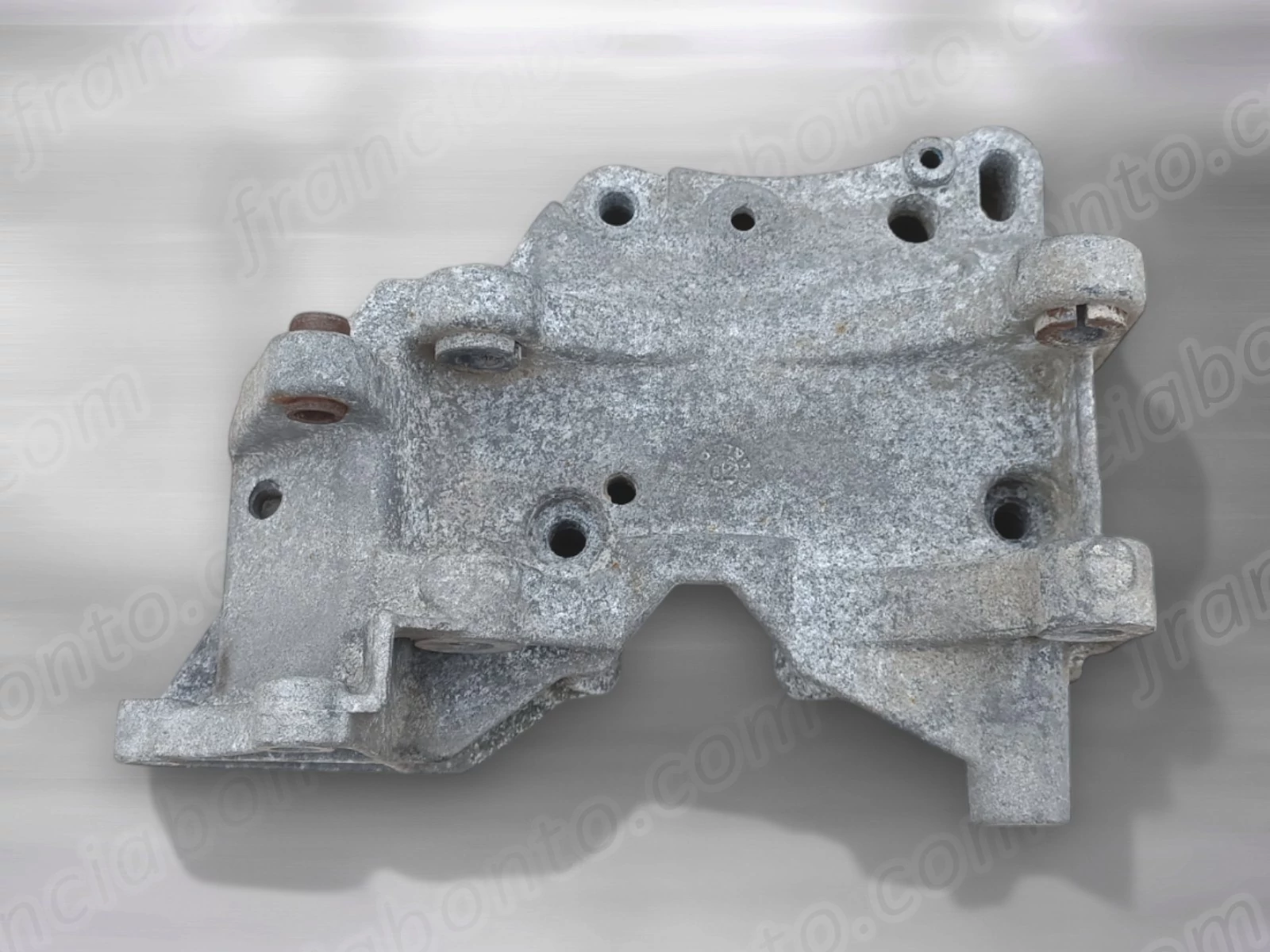 Citroen / Peugeot 1.4 / 1.6 16v Generátor / Szervószivattyú tartóbak