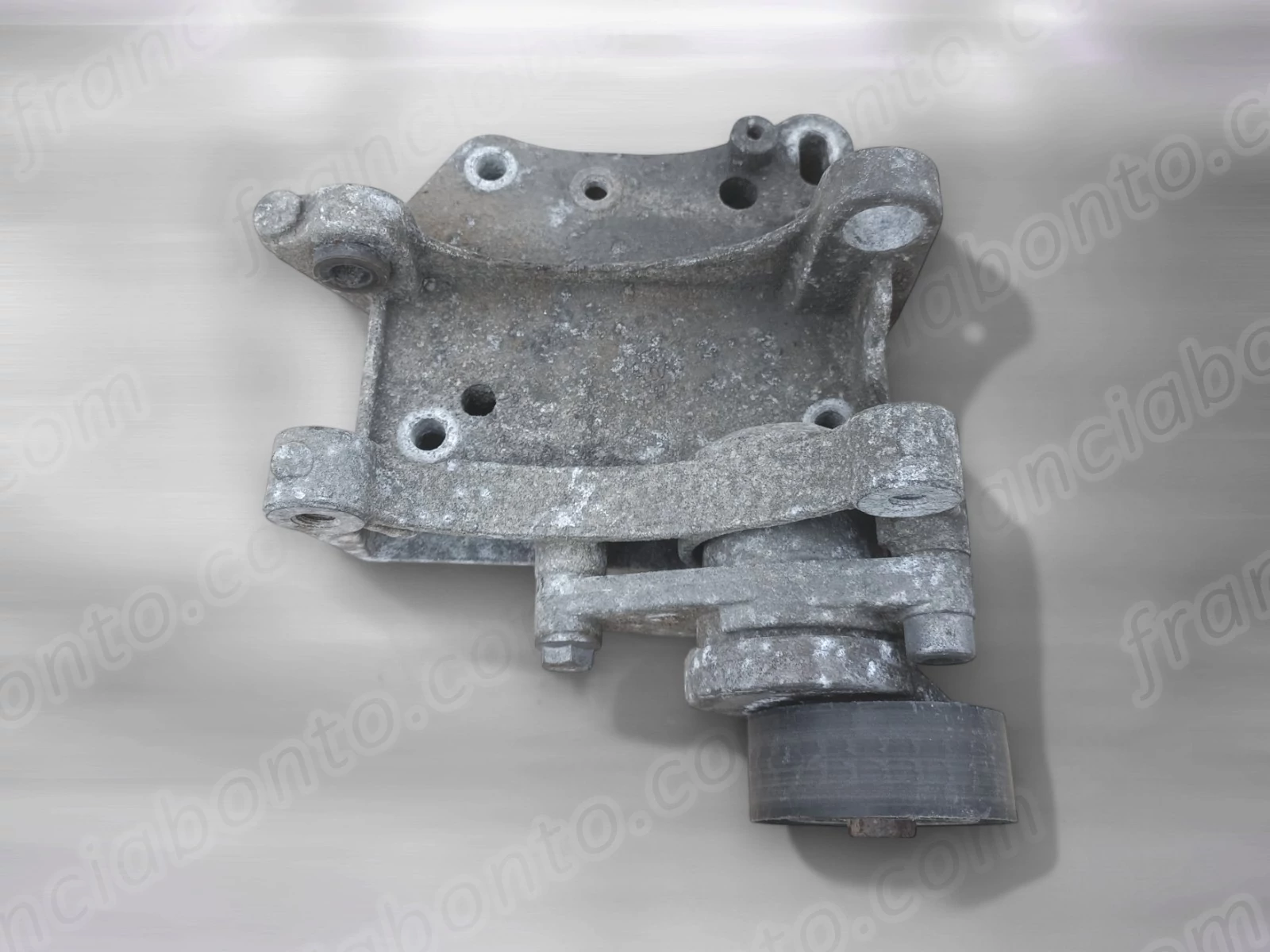 Citroen / Peugeot 1.4 / 1.6 16v Generátor tartóbak