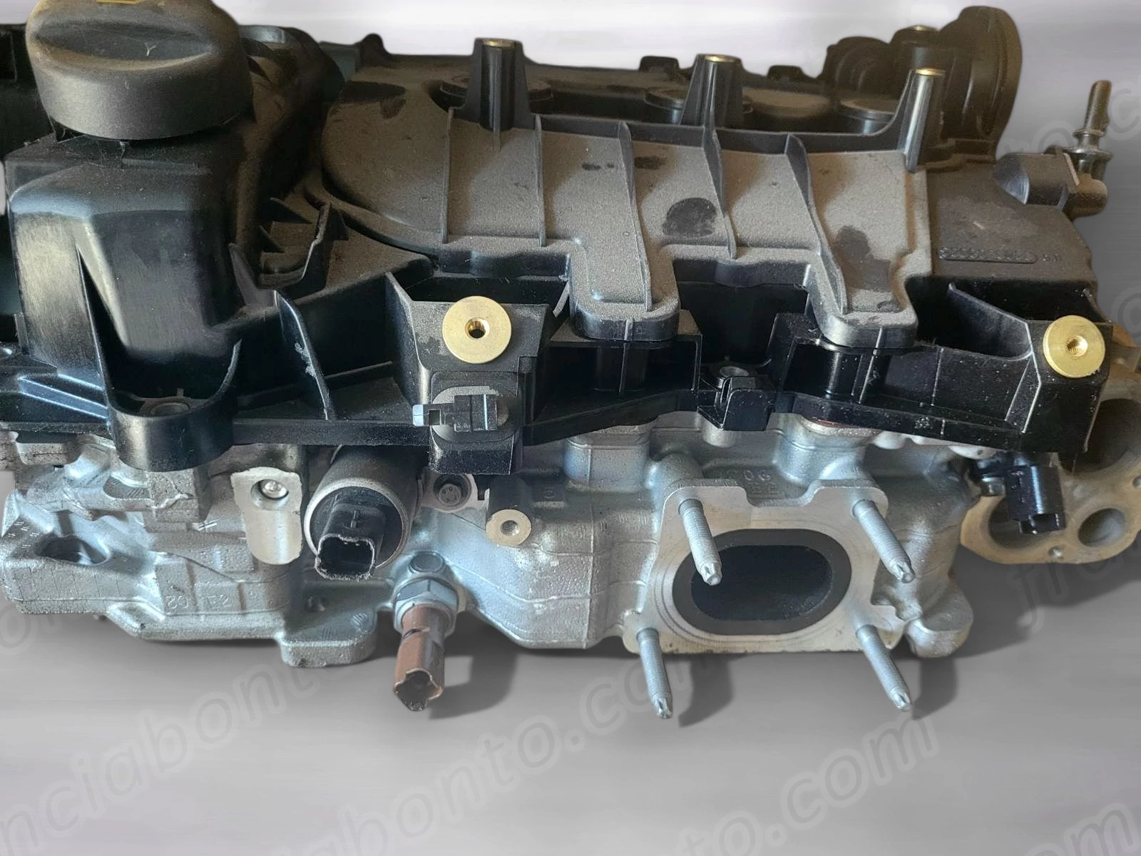 Citroen C3 II / Peugeot 208 I 1.2 VTI Hengerfej