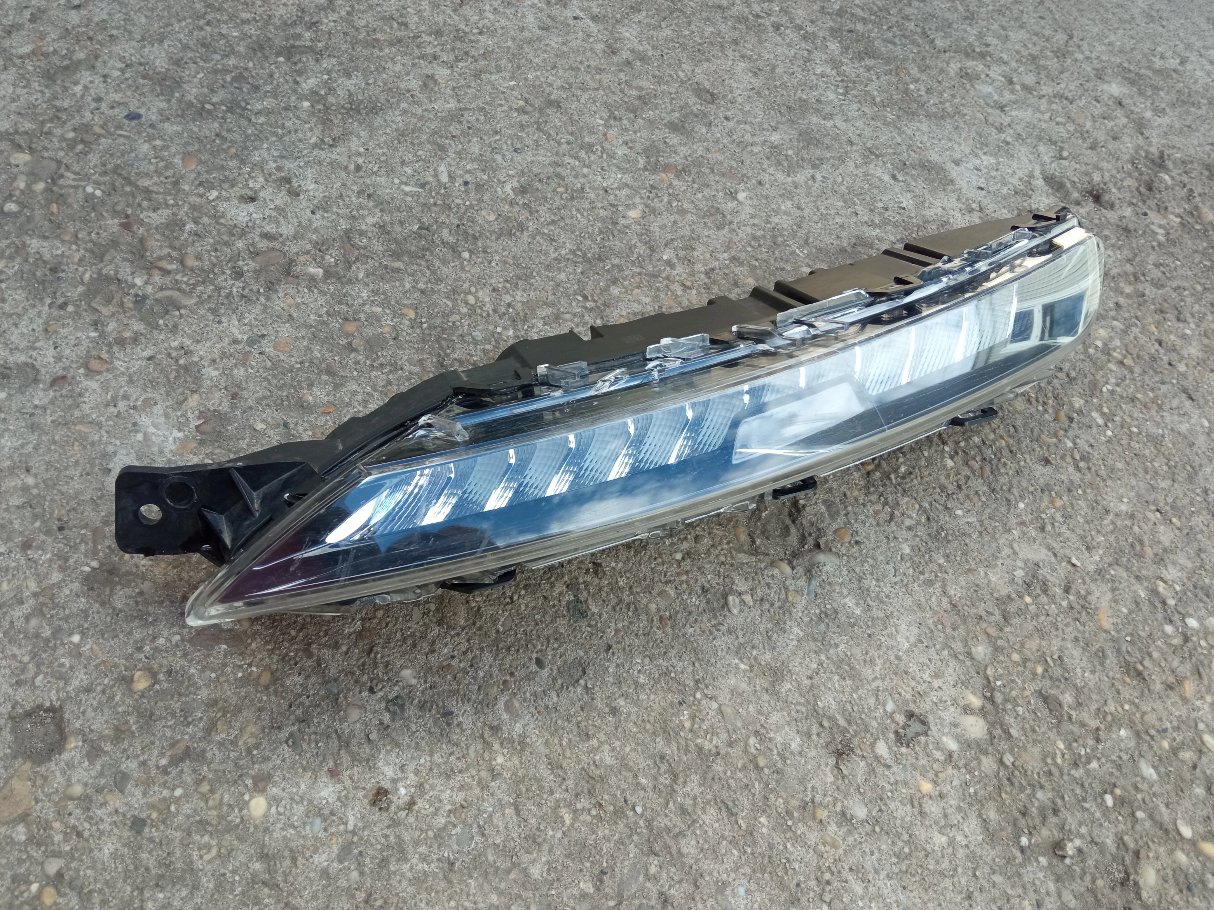 Citroen C4 Picasso II Ráncfelvarrott Valeo Bal menetfény
