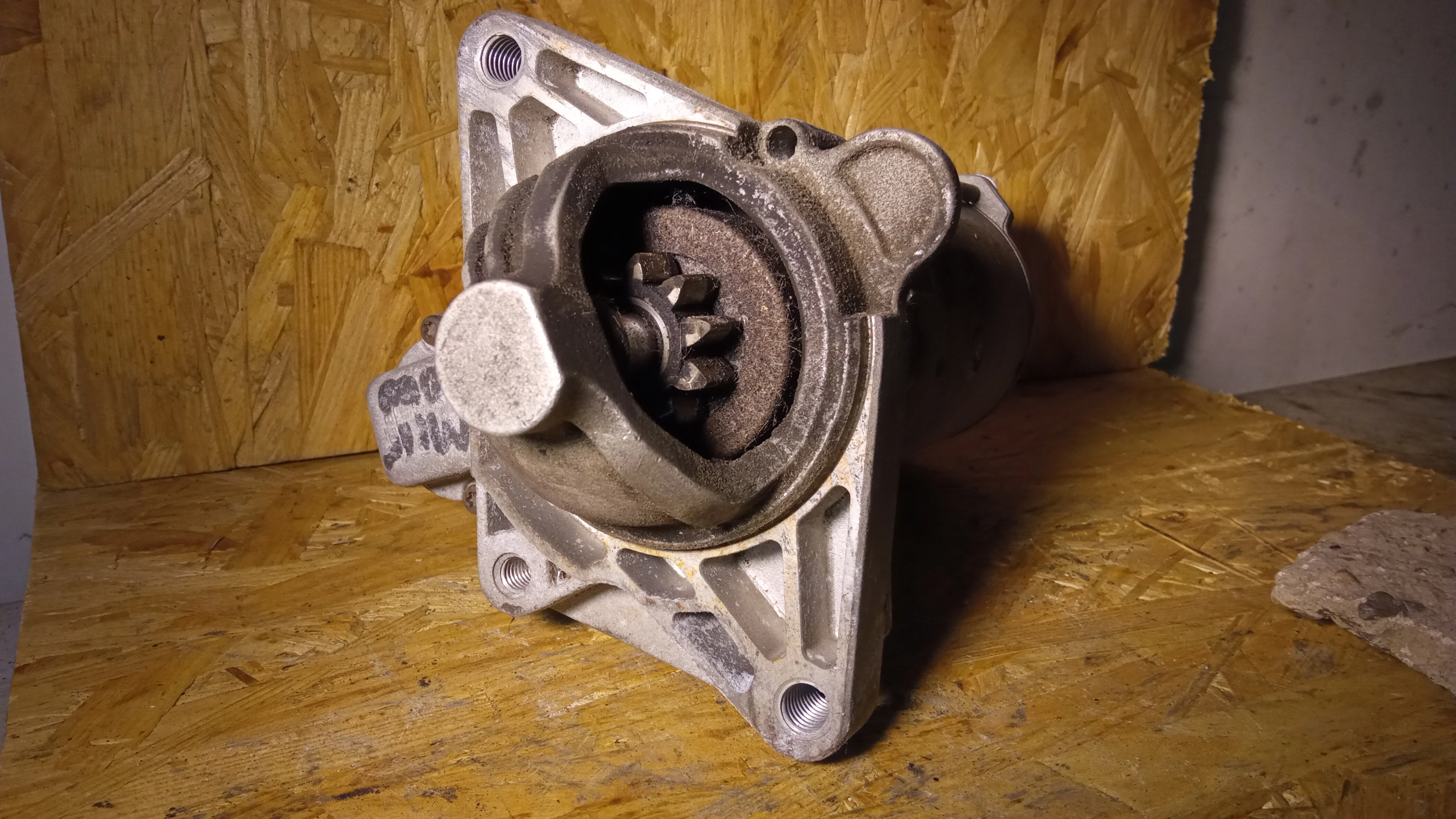 Renault 2.0 / 2.3 DCI Valeo Önindító