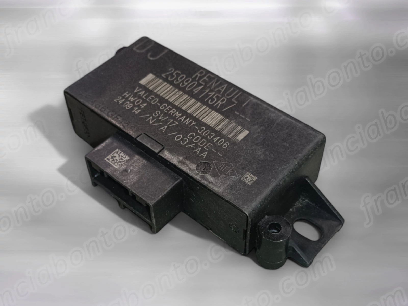 Renault Clio IV / Trafic III Valeo Tolatóradar elektronika