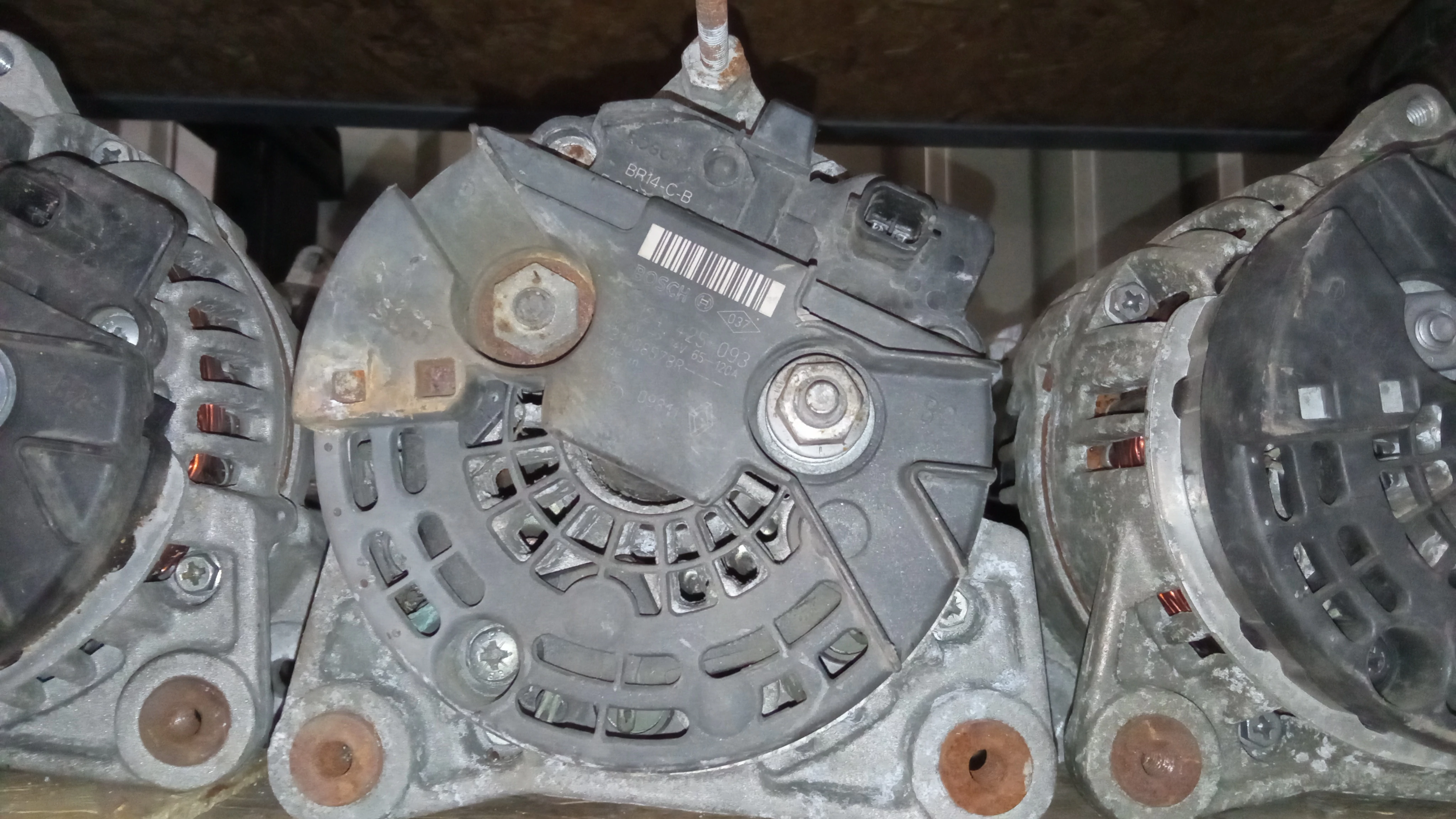 Renault 1.5 DCI BOSCH 65-120A Generátor