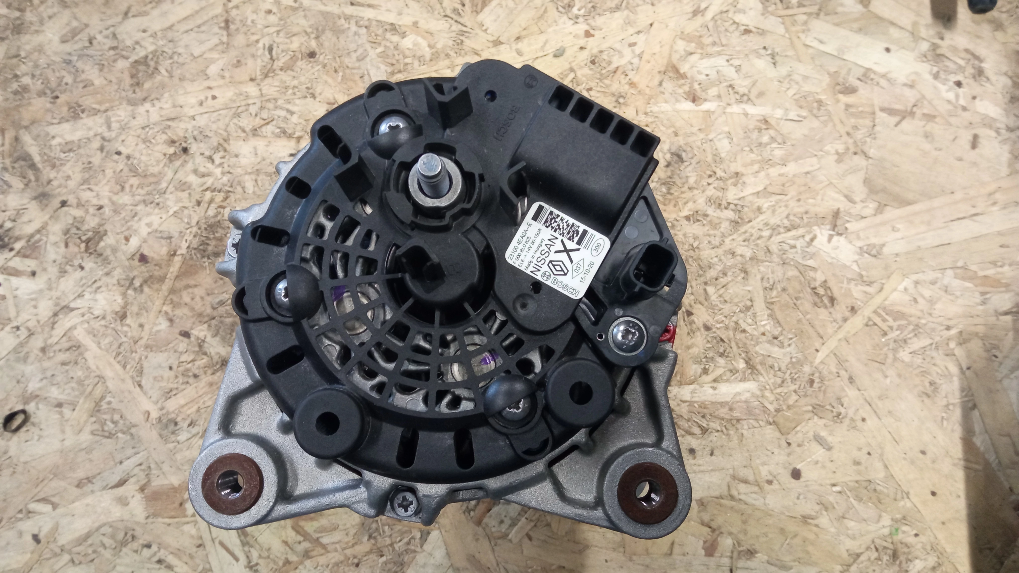 Renault 1.5 DCI BOSCH 80-150A Generátor