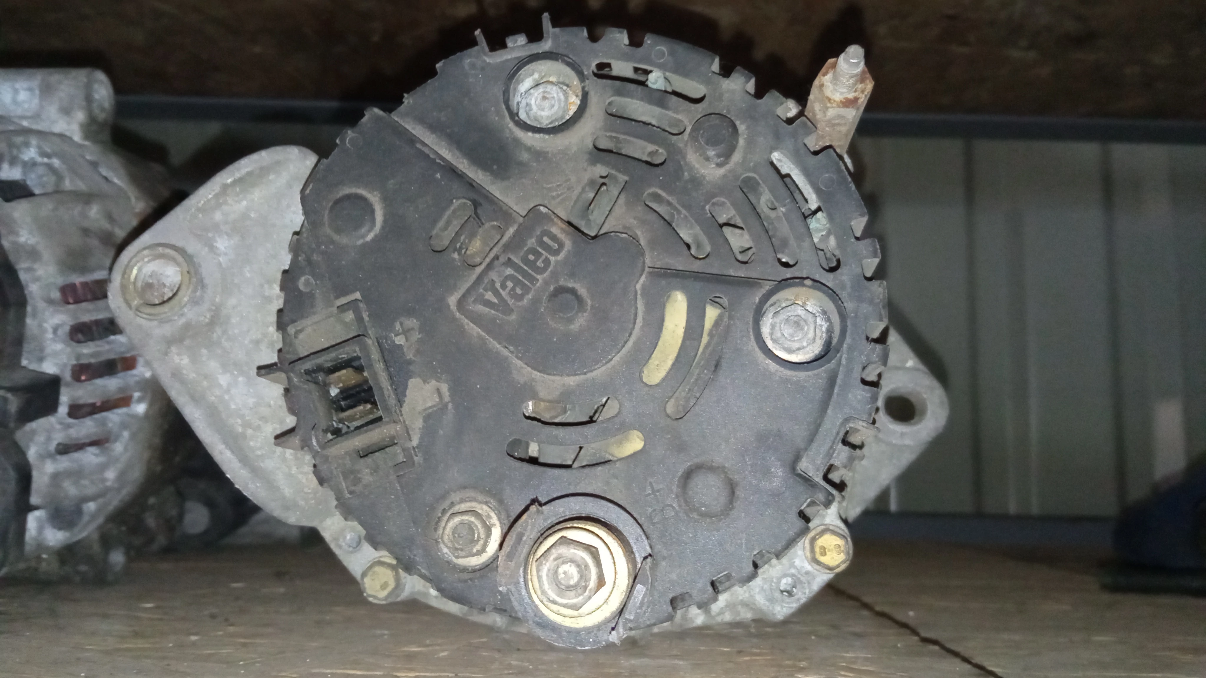 Renault 19 / Clio I 1.7i / 1.9D Valeo 110A Generátor