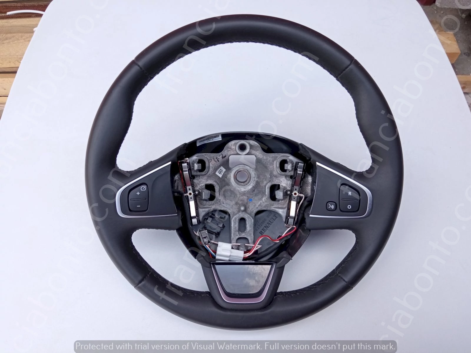 Renault Captur I / Clio IV Kormánykerék (bőr)