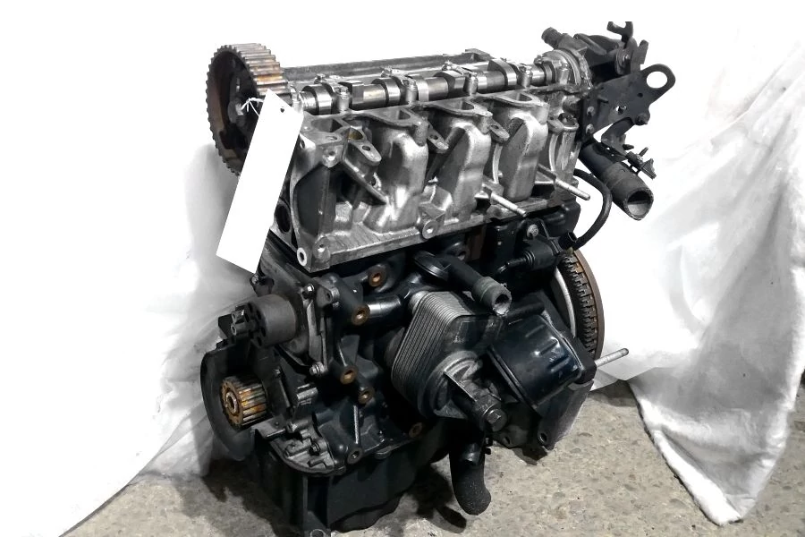 Dacia / Renault 1.5 DCI Motor (fűzött blokk hengerfejjel)