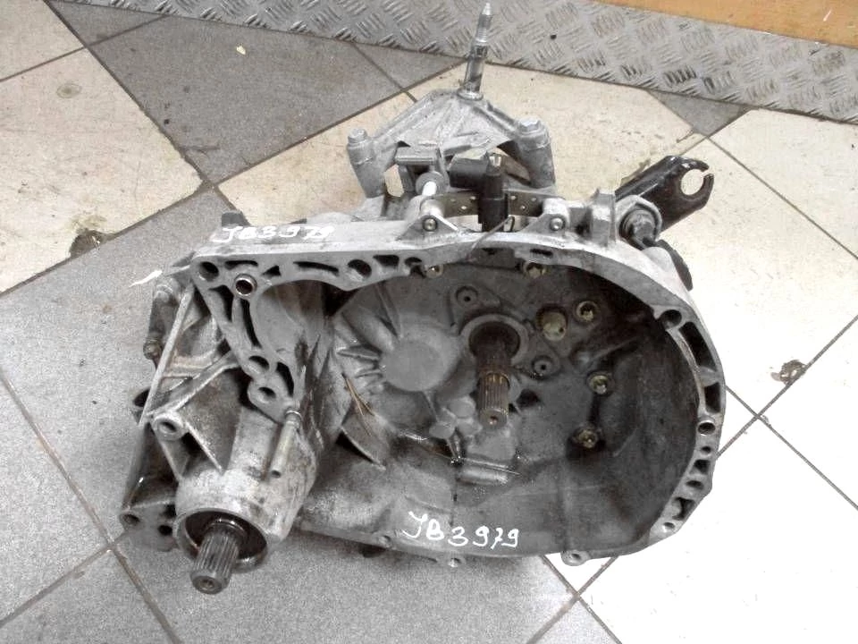 Renault Clio II 1.6 16v Sebességváltó (manuális 5 fokozatos)
