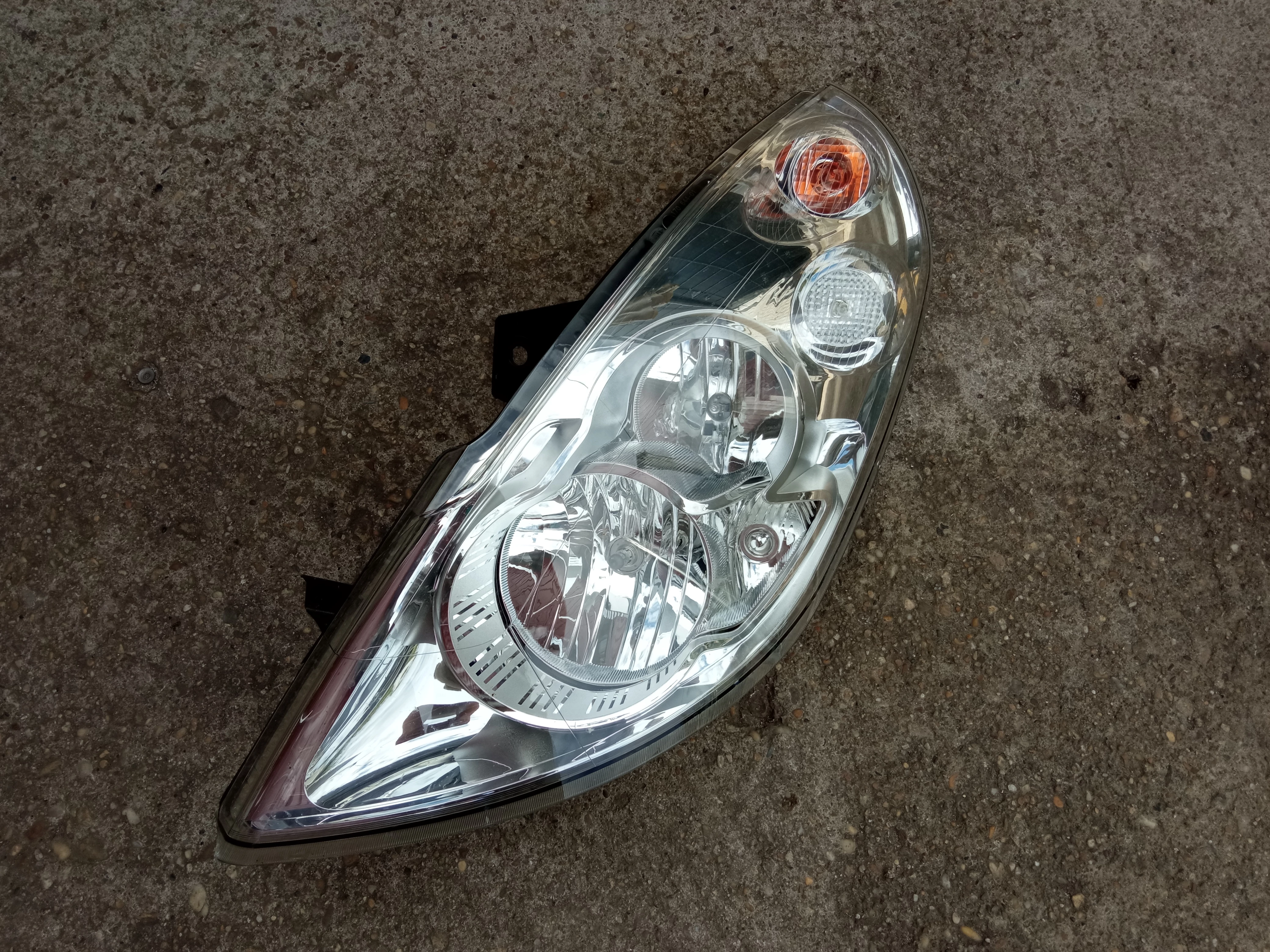Renault Master III HELLA Bal fényszóró